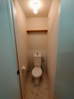 コンパクトで使いやすいトイレです