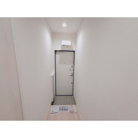 収納もある玄関です
