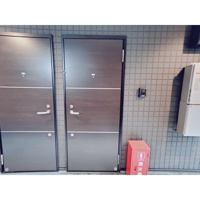 毎日通る玄関はこちらです