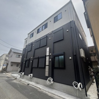 落ち着いた雰囲気の外観です