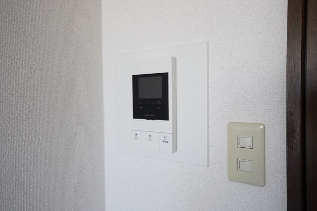 ロイヤルアメニティー白金のセキュリティ|モニター付オートロック