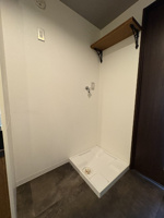 内装は落ち着いています