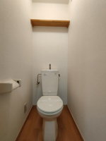 コンパクトで使いやすいトイレです