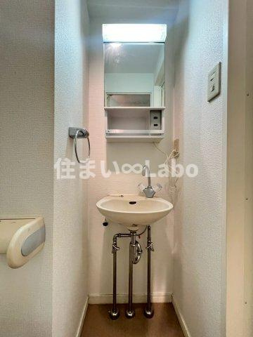 ダイナコートエスタディオ平尾駅前の独立洗面台|同建物別部屋参考写真
