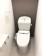 ゆったりとした空間のトイレです