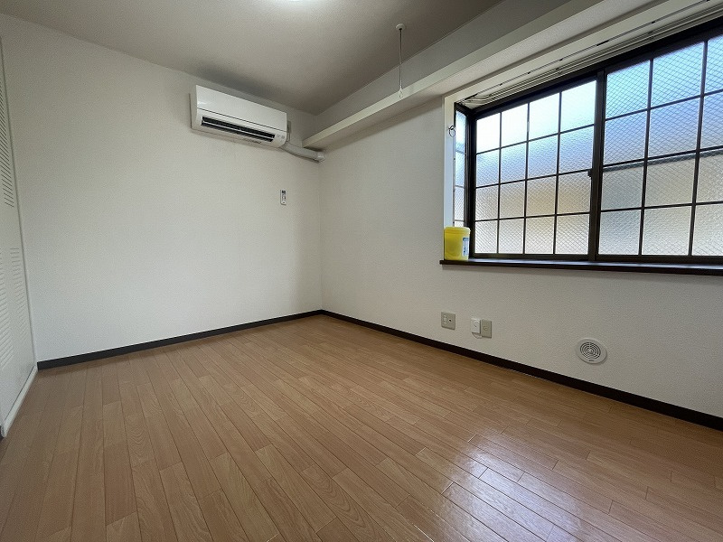 中はこのようになっています