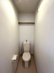シンプルで使いやすいトイレです