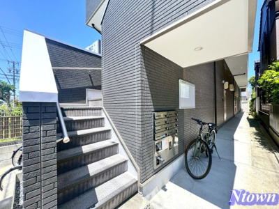 【エントランス】 | Patina平安通(パティーナヘイアンドオリ) | 建物の内部です