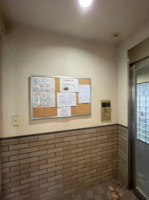 落ち着いたエントランスです