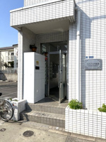 清潔なエントランスです