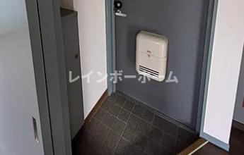 ヴェルディ瑞江の玄関
