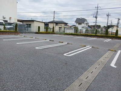 【駐車場】 | イースト　アヴェニュー