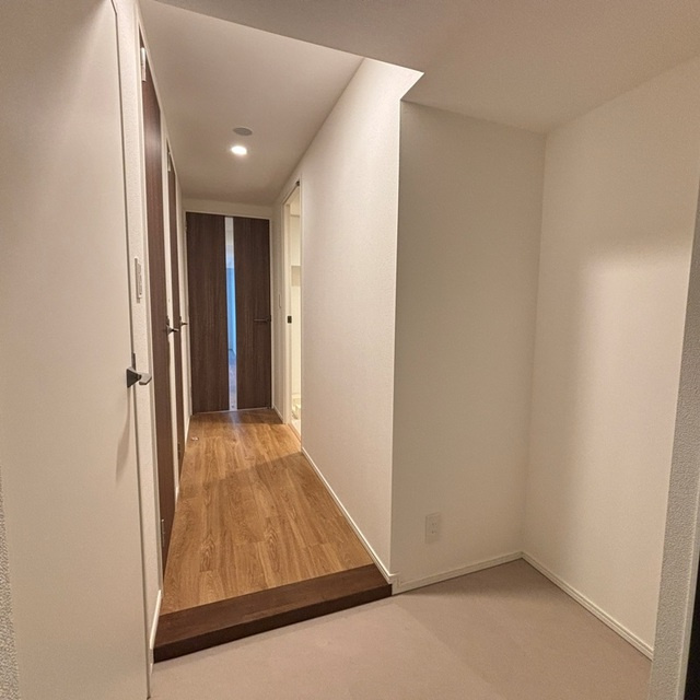 パークアクシス品川天王洲アイルの玄関|※写真は同タイプ住戸です。