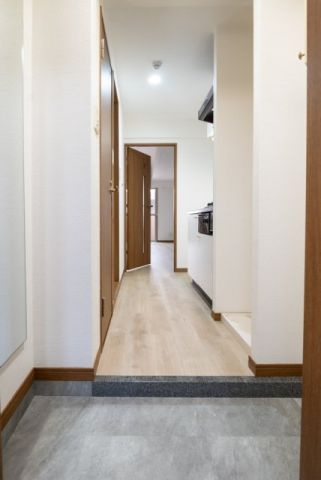スカイコート銀座東第２の玄関