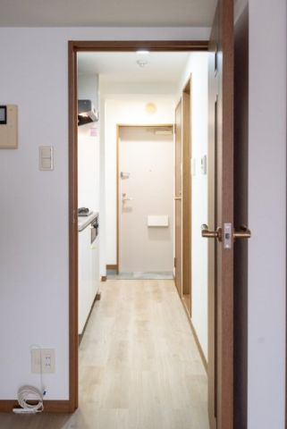 スカイコート銀座東第２の玄関