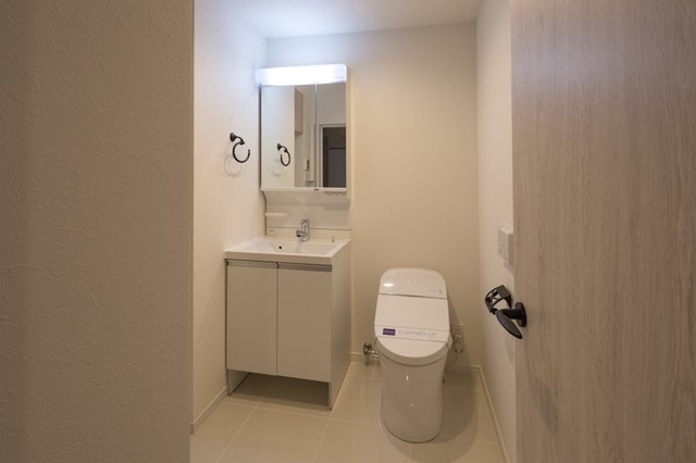 新品家具付きマンション神田多町2(KaGood東京)の洗面所