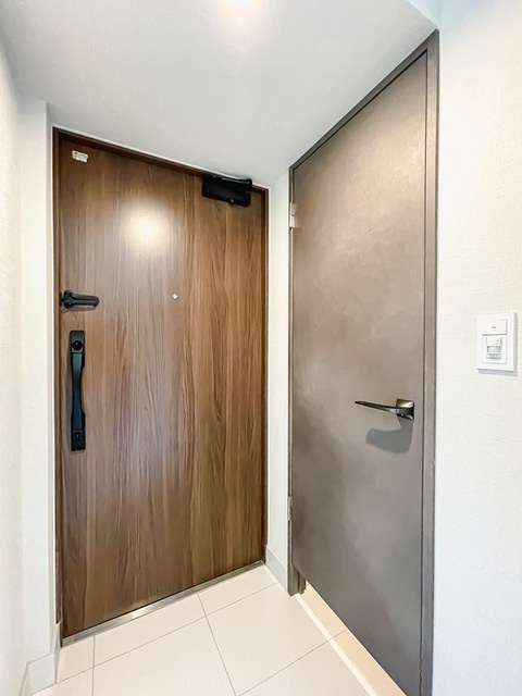 ロイヤルパークス有明の玄関|※写真は同タイプ住戸です。