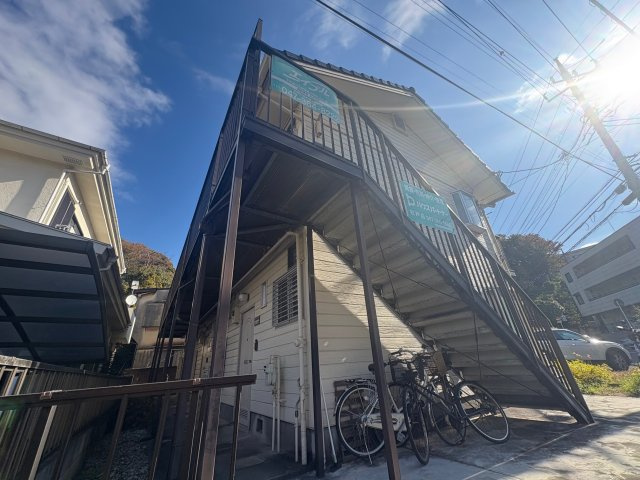 さつきコーポのエントランス