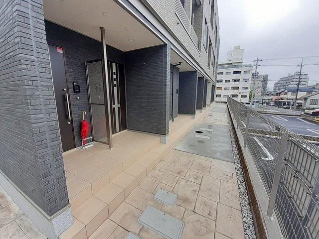 アビタシオンＳのエントランス
