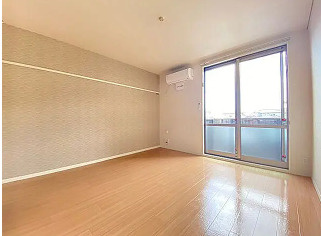 東京都八王子市　一棟マンションの洋室