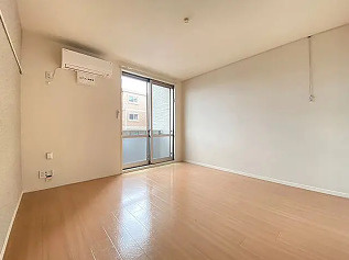 東京都八王子市　一棟マンションの洋室