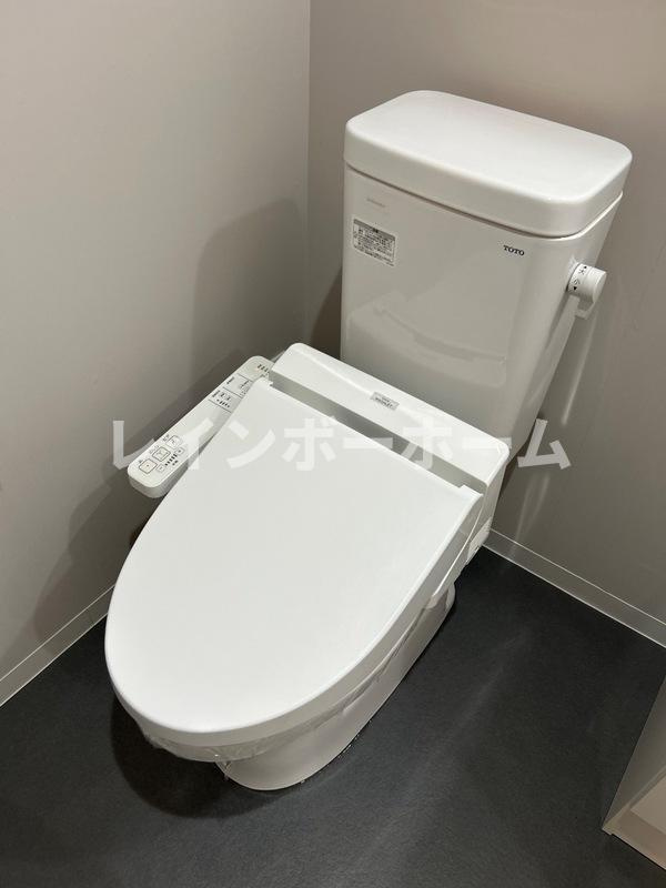 エシエル 仲介手数料（賃料の1.10ヵ月）の50％OFF対象物件！のトイレ|ゆったりとした空間のトイレです