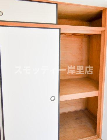 朋栄マンションの収納