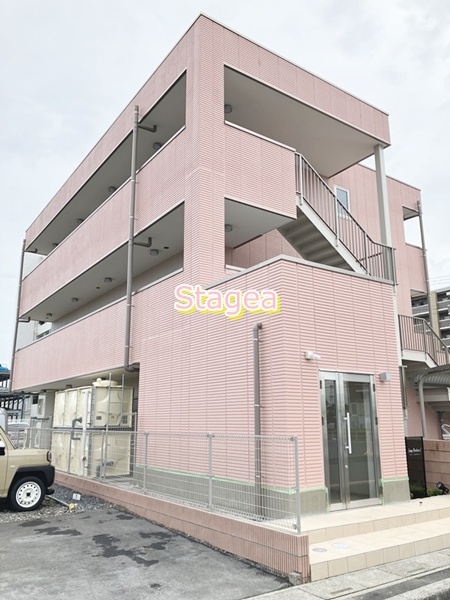 白岡市新白岡７丁目の賃貸マンションの外観