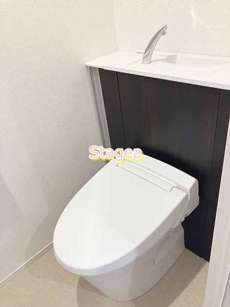 白岡市新白岡７丁目の賃貸マンションのトイレ