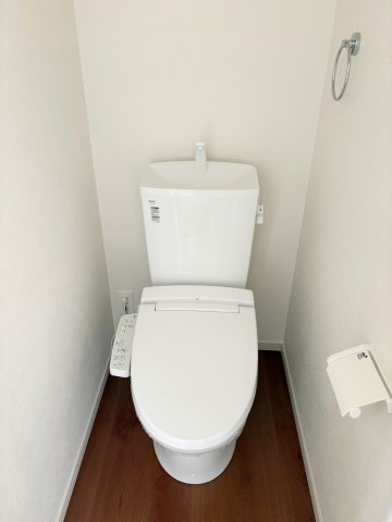 字大山崎小字鏡田のトイレ|多機能なウォシュレット付！温かい便座でホッと一息つけちゃう至福の空間に。（R8.8撮影）