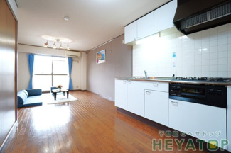 【居間・リビング】 | ＬＤＫ１２.５帖（家具・装飾品は付きません）（同仕様写真）