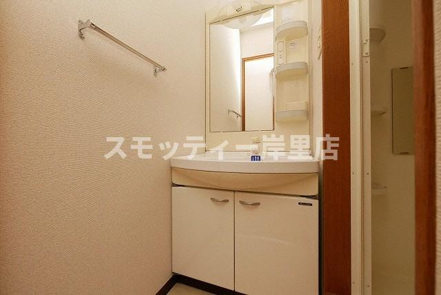 ラフィーネ住之江の洗面所