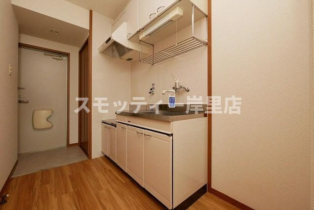 ラフィーネ住之江のキッチン