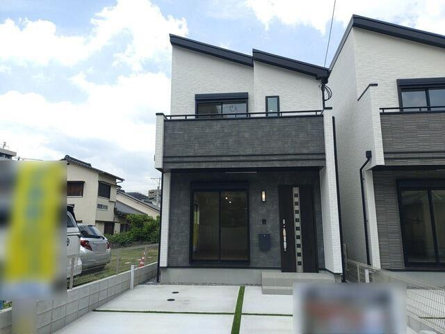 春日市春日原東町４丁目の新築一戸建