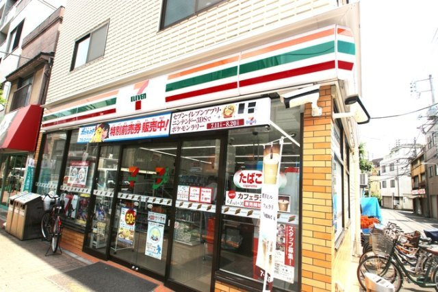 Akarenga浅草の周辺