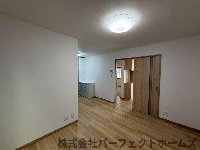 【居間・リビング】の画像