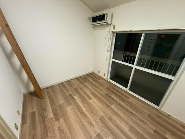 スプリングハイツ金沢文庫の居間・リビング