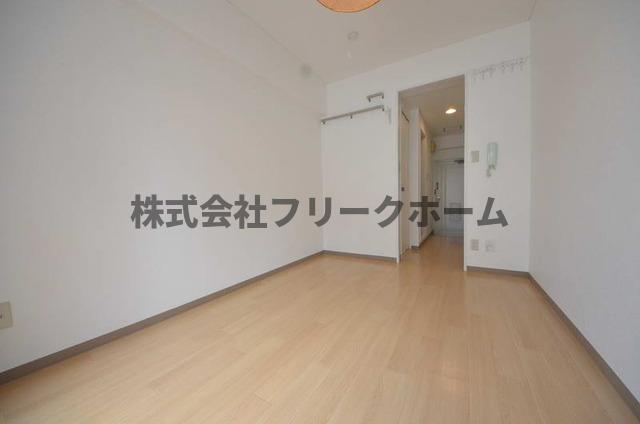 武蔵野市中町１丁目の賃貸マンションの居間・リビング