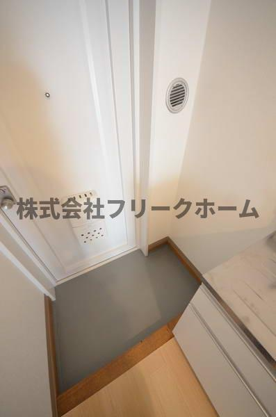 武蔵野市中町１丁目の賃貸マンションの玄関