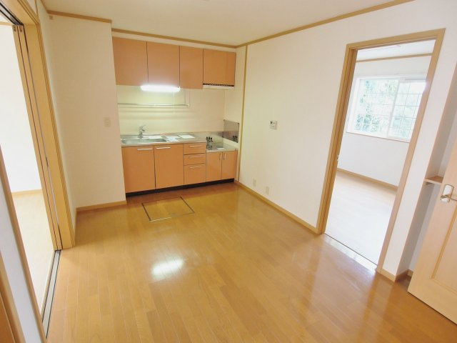 クレストールMの居間・リビング