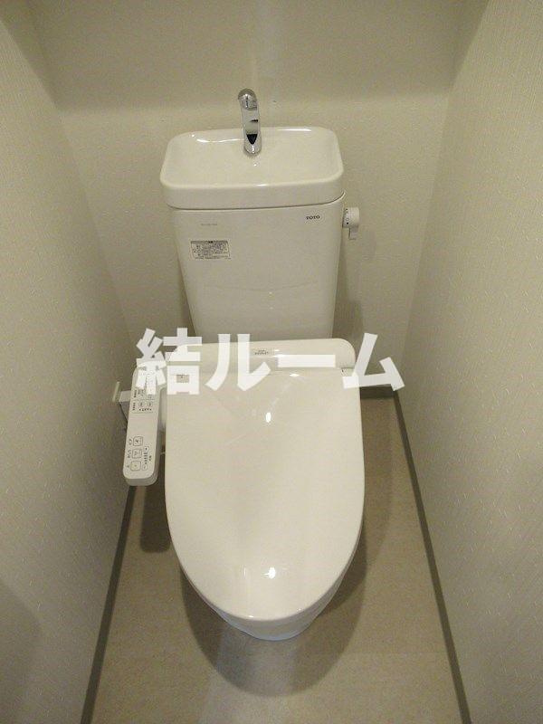 板橋区徳丸３丁目の賃貸マンションのトイレ