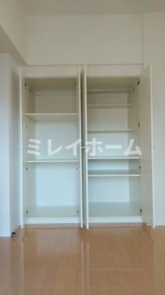 プラウドフラット蒲田Ⅱの収納|同建物内、別のお部屋の参考写真になります。
