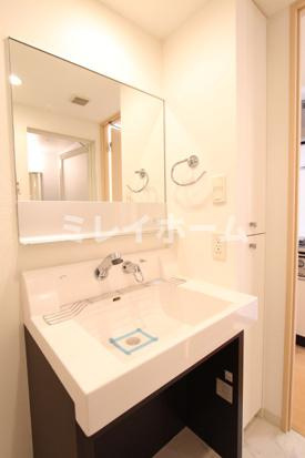 プラウドフラット蒲田Ⅱの洗面所|同建物内、別のお部屋の参考写真になります。