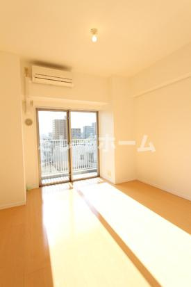 プラウドフラット蒲田Ⅱの寝室|同建物内、別のお部屋の参考写真になります。