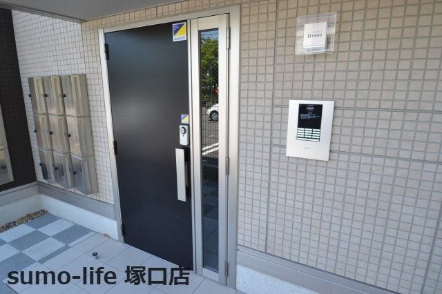 リレント武庫之荘のエントランス