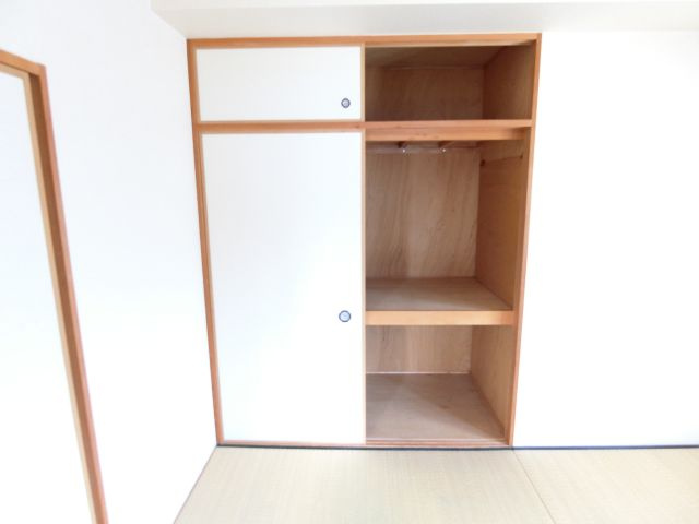 日吉マンションの収納|同物件別部屋イメージ写真