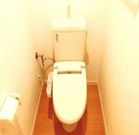 稲城市若葉台２丁目の賃貸マンションのトイレ