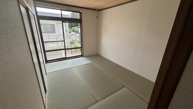 シティハイムパルフェ本郷Ｂ棟の居間・リビング