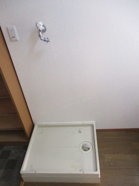 メゾンコンフォールの設備|★室内洗濯機置場★