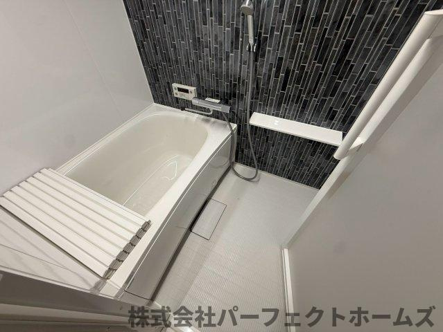 釈尊寺第一住宅1号棟の浴室|ゆったり過ごせるお風呂です